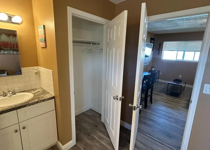Apartment Nest Bullhead City